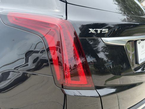 Used 2024 Cadillac XT5 Luxury FWD image 8