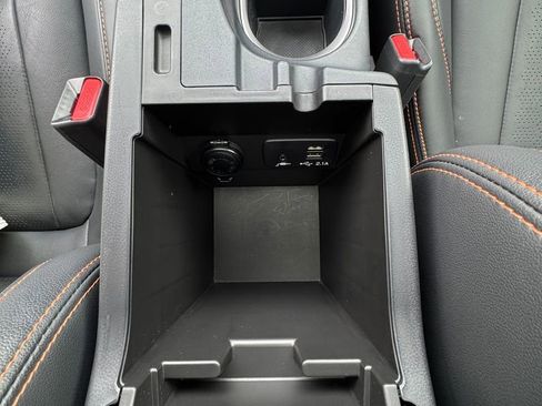 Used 2019 Subaru Crosstrek 2.0i Limited w/ Moonroof Package w/Navigation AWD/4WD image 25