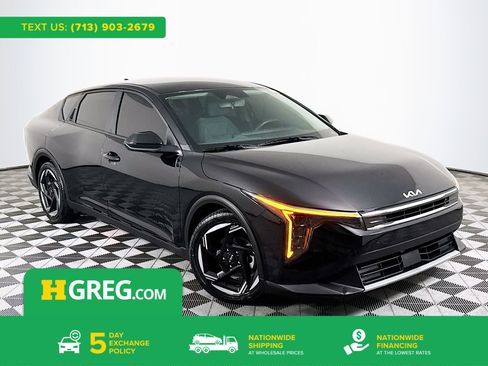Used 2025 Kia K4 EX image 1