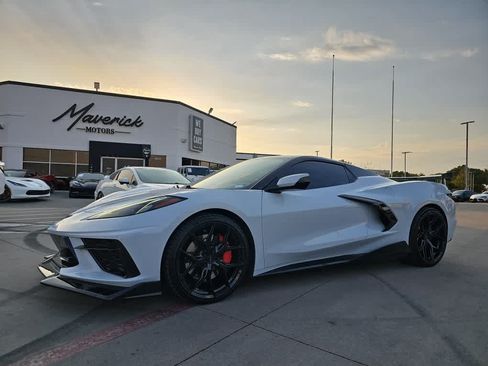 Used 2021 Chevrolet Corvette Stingray Premium Conv w/ Z51 Performance Package RWD image 1