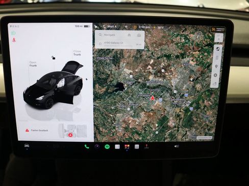 Used 2023 Tesla Model Y Long Range AWD/4WD image 26