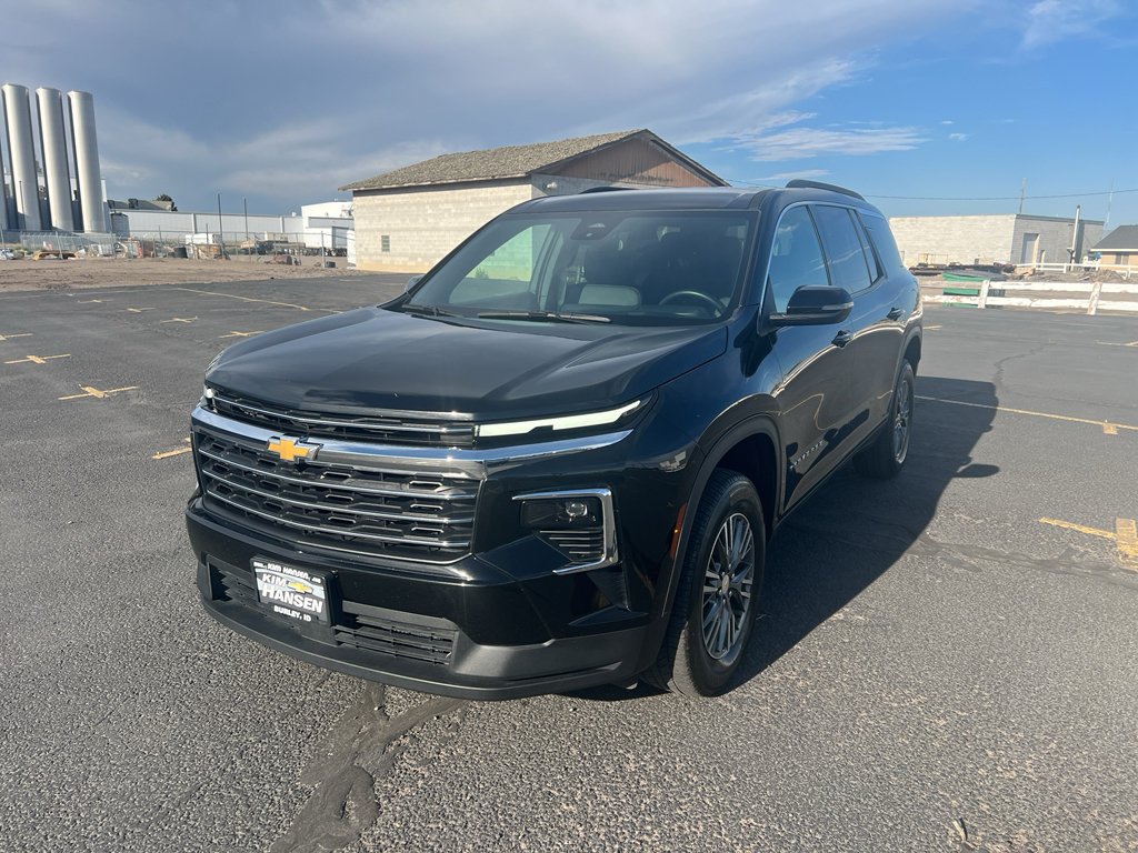 Used 2025 Chevrolet Traverse LT AWD/4WD image 8