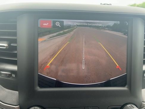 Used 2024 RAM 3500 Tradesman w/ Chrome Appearance Group AWD/4WD image 18