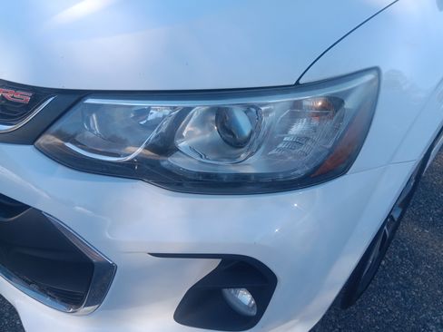 Used 2017 Chevrolet Sonic LT image 9