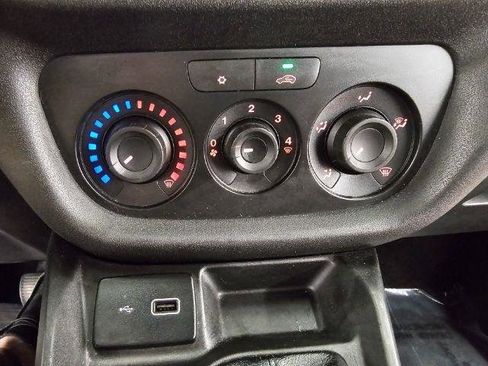 Used 2021 RAM ProMaster City Tradesman FWD image 16