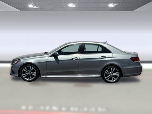 Used 2014 Mercedes-Benz E 350 4MATIC Sedan image 2