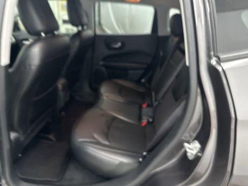 Used 2019 Jeep Compass Latitude w/ Safety & Security Group FWD image 21