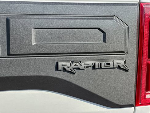 Used 2018 Ford F150 Raptor w/ Equipment Group 802A Luxury AWD/4WD image 26