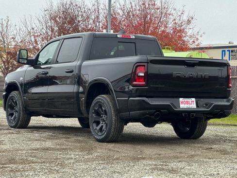 New 2026 RAM 1500 4x4 Crew Cab image 5