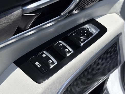 Used 2022 Kia Telluride EX w/ EX Premium Package FWD image 23