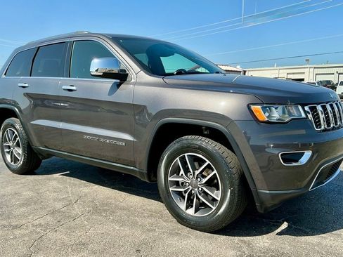 Used 2019 Jeep Grand Cherokee Limited AWD/4WD image 7