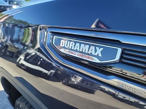Certified 2023 GMC Sierra 1500 AT4 AWD/4WD image 9