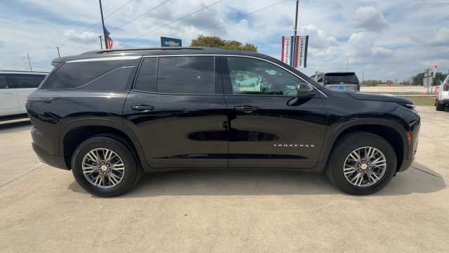 Certified 2026 Chevrolet Traverse LT FWD image 9