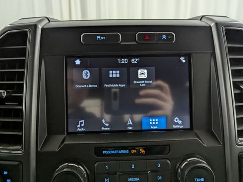 Used 2018 Ford F150 XLT w/ Equipment Group 302A Luxury image 21