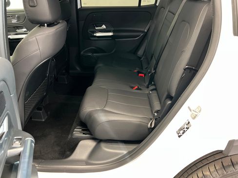 New 2026 Mercedes-Benz GLB 250 4MATIC image 21