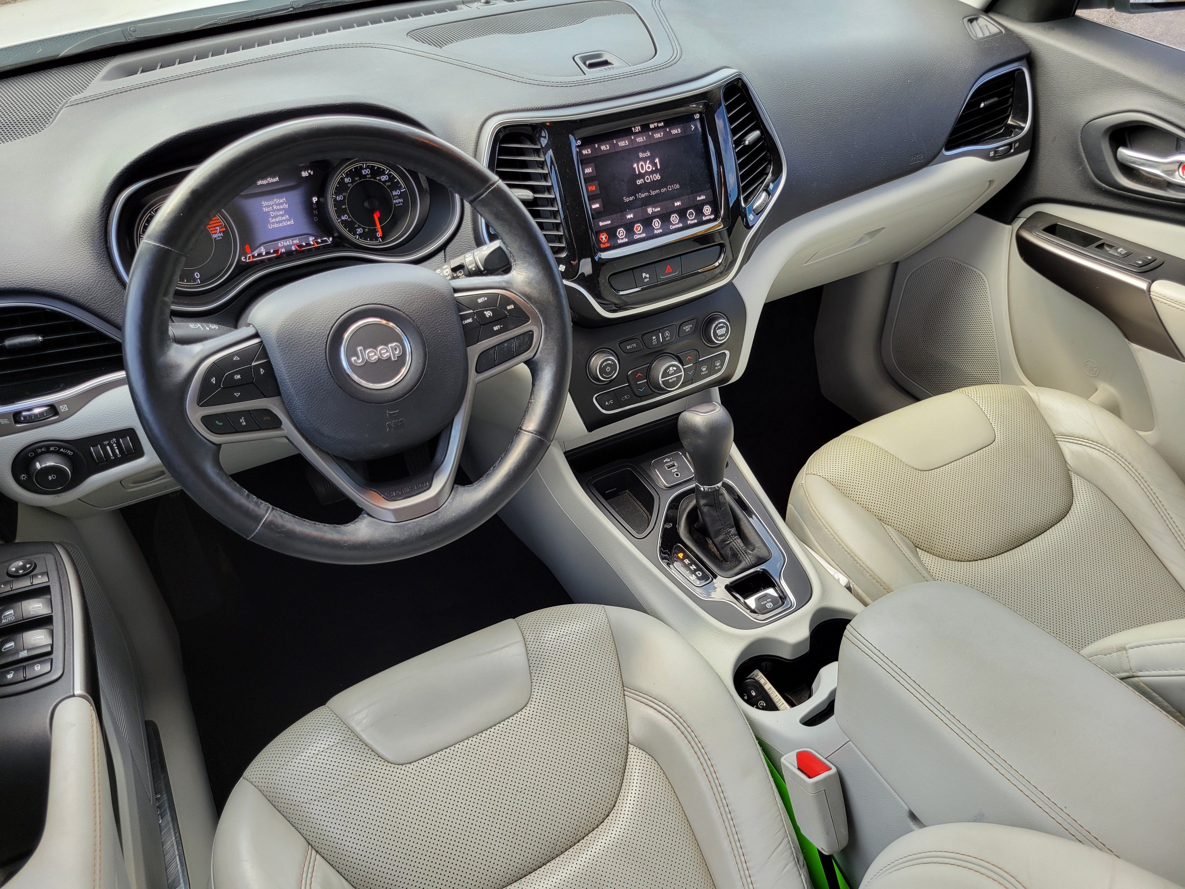 Used 2019 Jeep Cherokee Limited FWD image 19