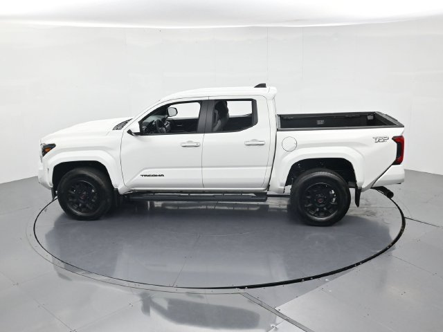 Used 2025 Toyota Tacoma TRD Sport AWD/4WD image 41