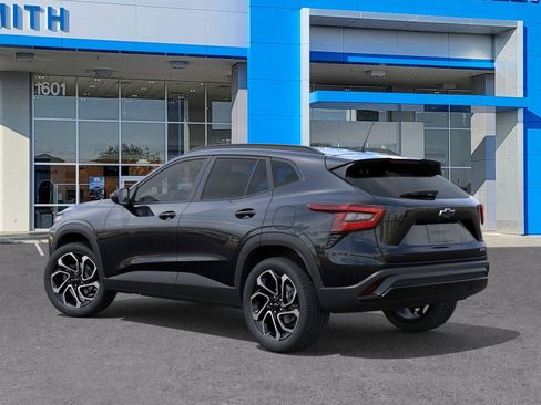 New 2026 Chevrolet Trax RS w/ Driver Confidence Package image 3