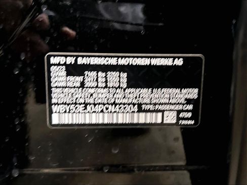 Used 2023 BMW i7 xDrive60 AWD/4WD image 33