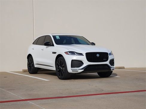 Used 2025 Jaguar F-PACE R-Dynamic S image 3