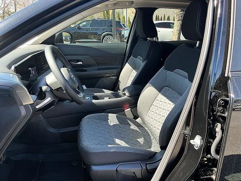 New 2026 Nissan Kicks SV w/ SV Premium Package image 8