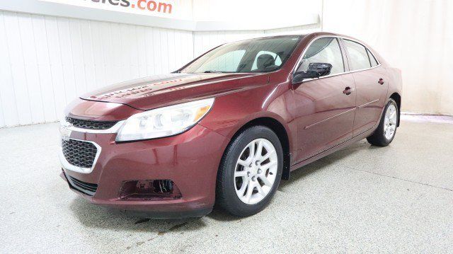 Used 2015 Chevrolet Malibu LT w/ Power Convenience Package FWD image 2