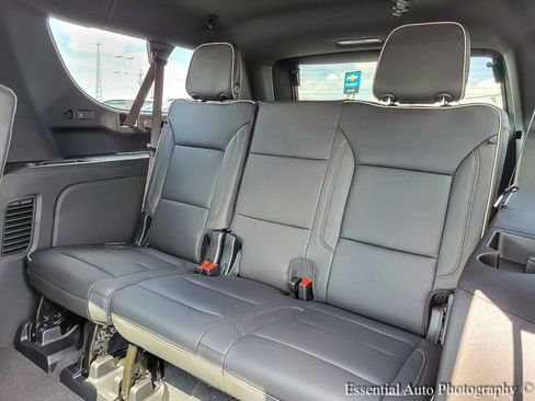 New 2025 Chevrolet Suburban Premier w/ Sun And Tow Package image 11