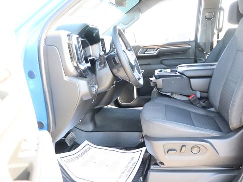 Used 2025 Chevrolet Silverado 1500 RST w/ LPO, Dark Essentials Package AWD/4WD image 13