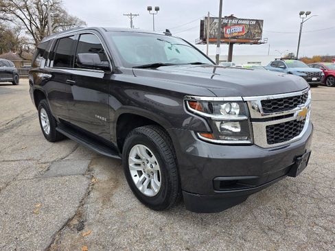 Used 2018 Chevrolet Tahoe LS image 3
