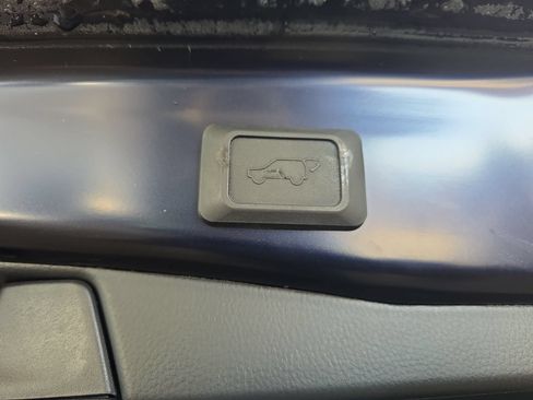 Used 2023 Toyota RAV4 XLE Premium FWD image 13