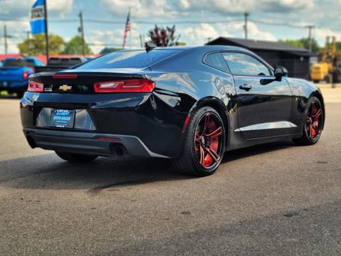 Used 2018 Chevrolet Camaro LS RWD image 4