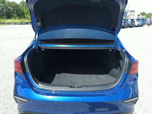 Used 2021 Kia Forte LXS FWD image 28