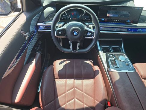 Used 2024 BMW 760i xDrive AWD/4WD image 26