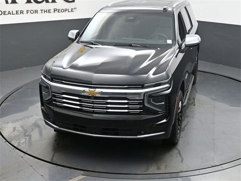 New 2025 Chevrolet Tahoe Premier w/ Sun And Tow Package image 25