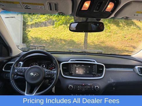 Used 2017 Kia Sorento AWD w/ LX Convenience Package image 7