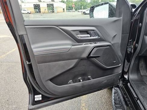 Used 2025 Chevrolet Silverado EV RST AWD/4WD image 15