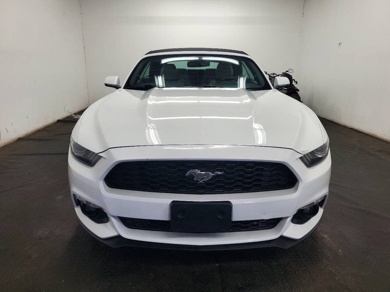Used 2016 Ford Mustang Premium RWD image 2