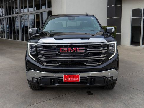 New 2026 GMC Sierra 1500 SLT w/ SLT Premium Plus Package AWD/4WD image 2
