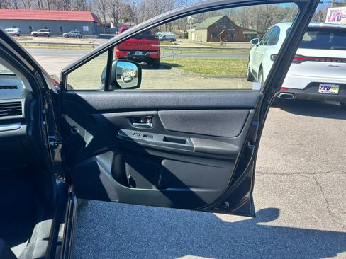 Used 2014 Subaru Crosstrek 2.0i Premium image 20