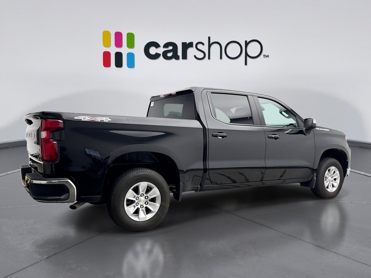 Used 2025 Chevrolet Silverado 1500 LT AWD/4WD image 5