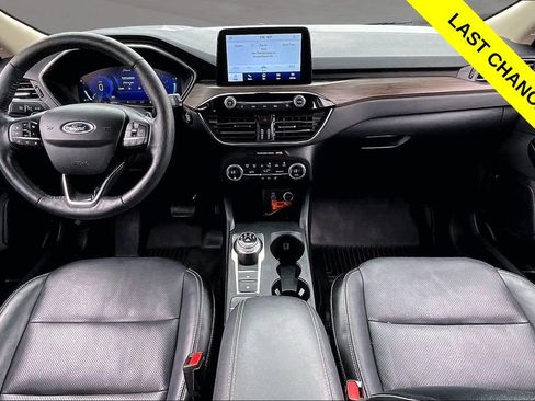 Used 2020 Ford Escape Titanium w/ Titanium Premium Package 2.0 AWD/4WD image 16