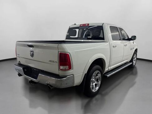Used 2017 RAM 1500 Laramie w/ Convenience Group AWD/4WD image 10