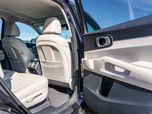 New 2026 Kia Sorento S image 9