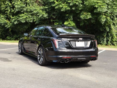 Used 2025 Cadillac CT5 V Blackwing w/ Carbon Fiber 1 Package RWD image 5