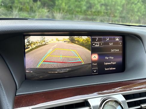 Used 2015 Lexus LS 460 AWD w/ Comfort Package image 18