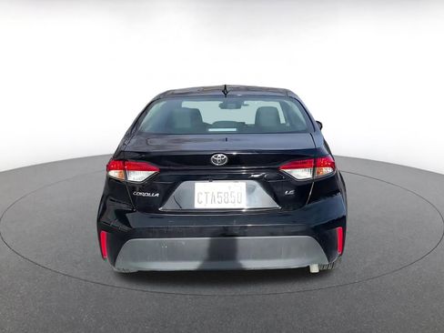 Used 2025 Toyota Corolla LE image 12