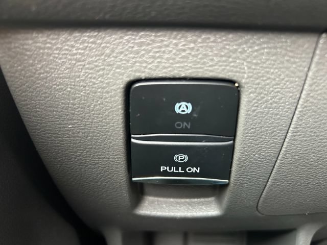 Used 2022 Ford E-Transit 148 High Roof Extended RWD image 18