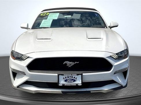 Certified 2022 Ford Mustang Convertible image 3