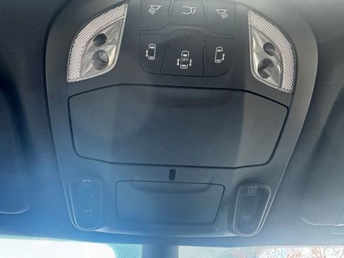 New 2026 Chrysler Pacifica Limited FWD image 43