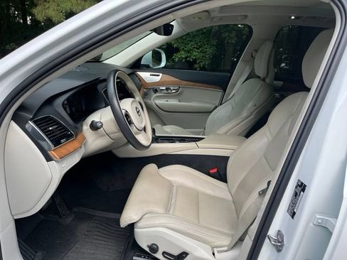 Used 2020 Volvo XC90 T6 Inscription w/ Protection Package Premier AWD/4WD image 5